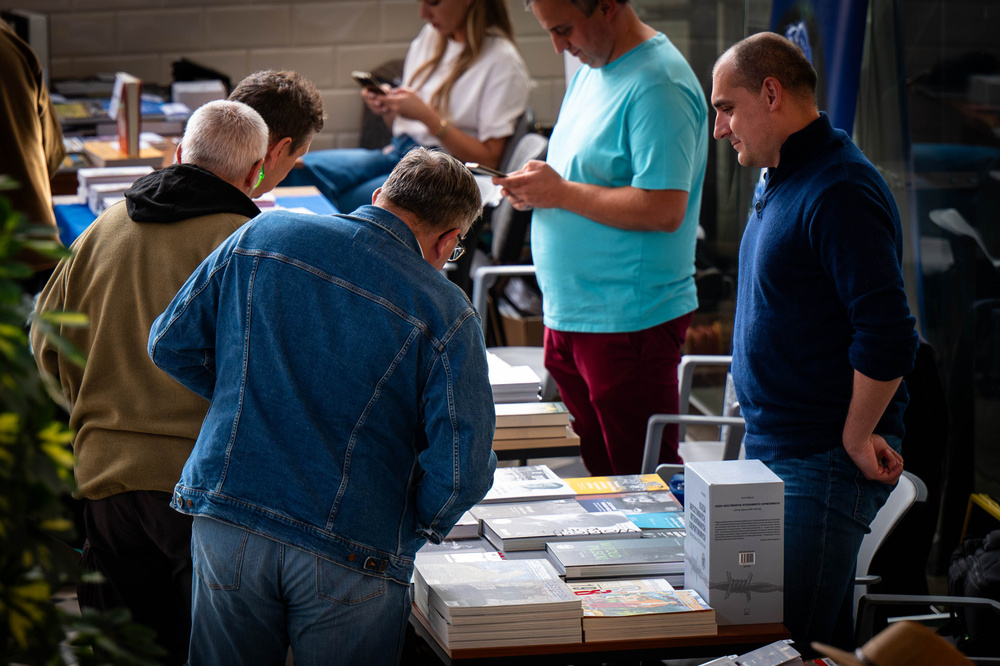 Wydawnictwo IPN na IX Targach Śląskiej Książki. Fot. Krzysztof Łojko/IPN