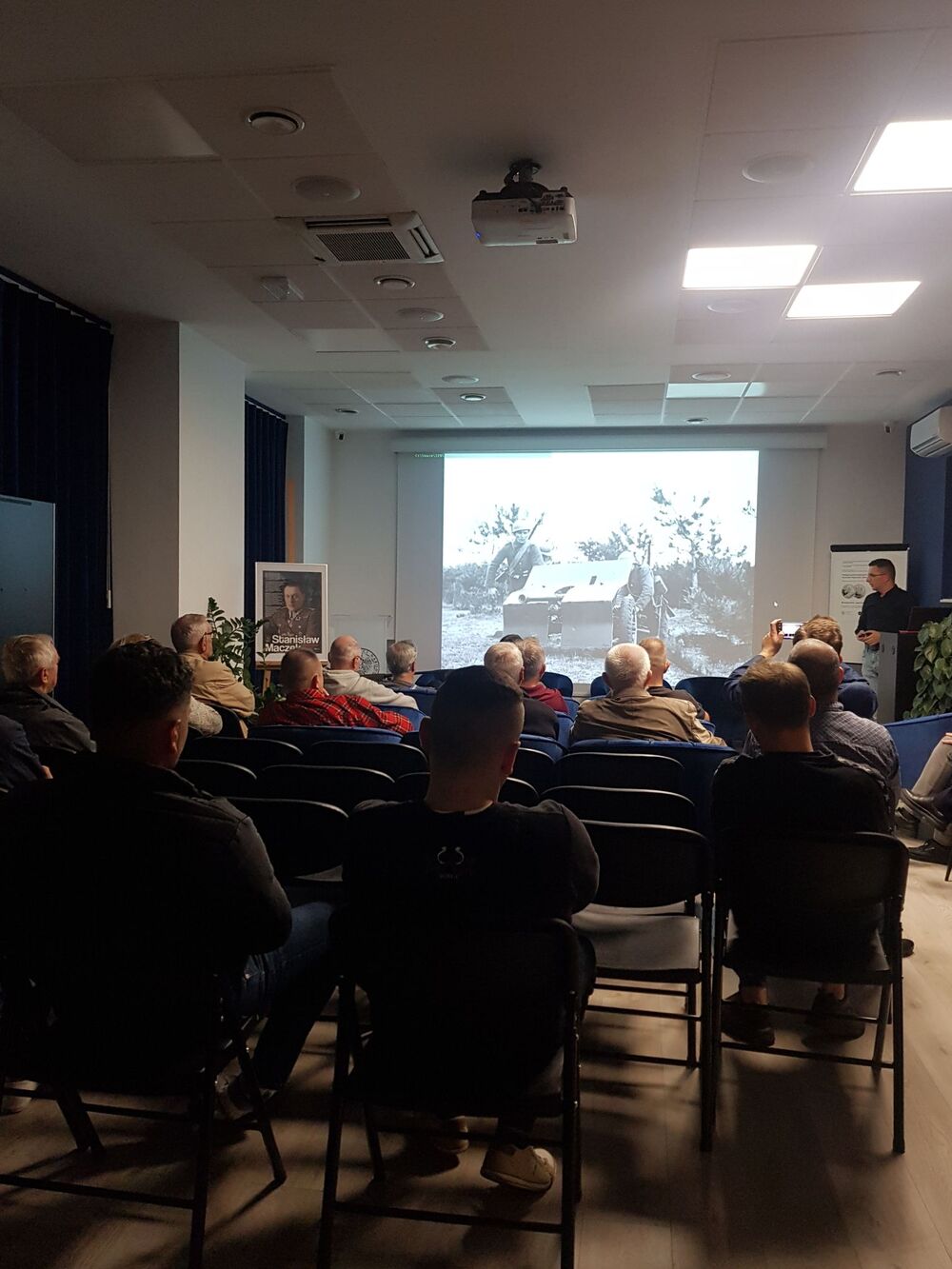 Wykład Adama Kurusa „Mokra 1 września 1939 r. O boju Wołyńskiej Brygady Kawalerii pod Mokrą raz jeszcze“. Fot. Magdalena Barczyk-Kurus
