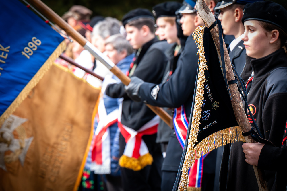 Pogrzeb śp. Rudolfa Mojeścika, żołnierza Narodowych Sił Zbrojnych – Górki Wielkie, 17 października 2023. Fot.: IPN K. Łojko