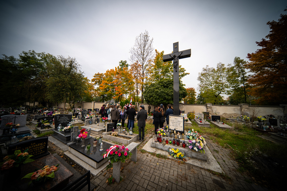 Uroczystość oznaczenia grobu powstańca śląskiego Pawła Rostka znakiem pamięci „Tobie Polsko” – Chorzów, 19 października 2023 - Fot.: IPN K. Łojko