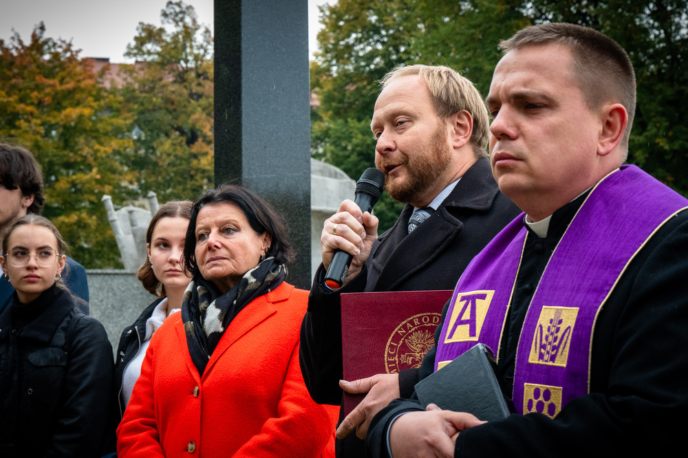 Uroczystość oznaczenia grobu powstańca śląskiego Pawła Rostka znakiem pamięci „Tobie Polsko” – Chorzów, 19 października 2023 - Fot.: IPN K. Łojko