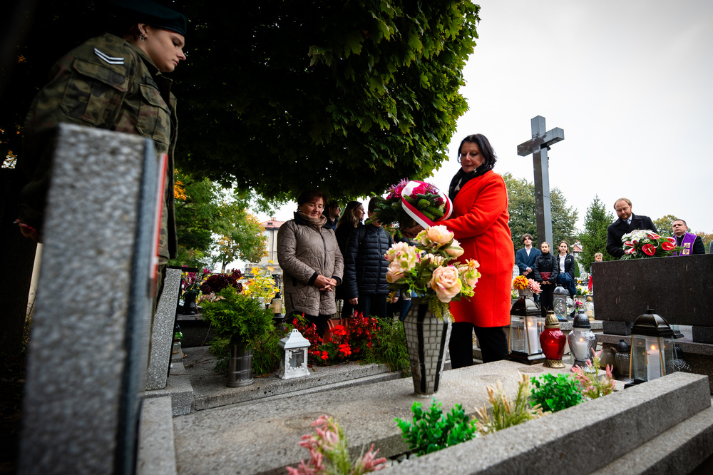 Uroczystość oznaczenia grobu powstańca śląskiego Pawła Rostka znakiem pamięci „Tobie Polsko” – Chorzów, 19 października 2023 - Fot.: IPN K. Łojko