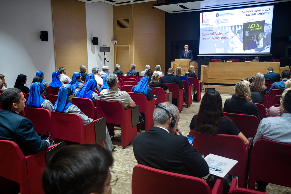 Sesja naukowa w 45. rocznicę wyboru kardynała Karola Wojtyły na Papieża. Fot. Sławek Kasper/IPN
