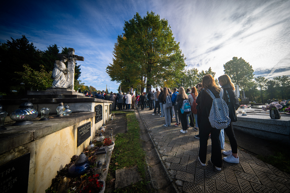 Uroczystość oznaczenia grobu powstańca śląskiego Tadeusza Jänicha znakiem pamięci „Tobie Polsko“. Fot.: IPN K. Łojko
