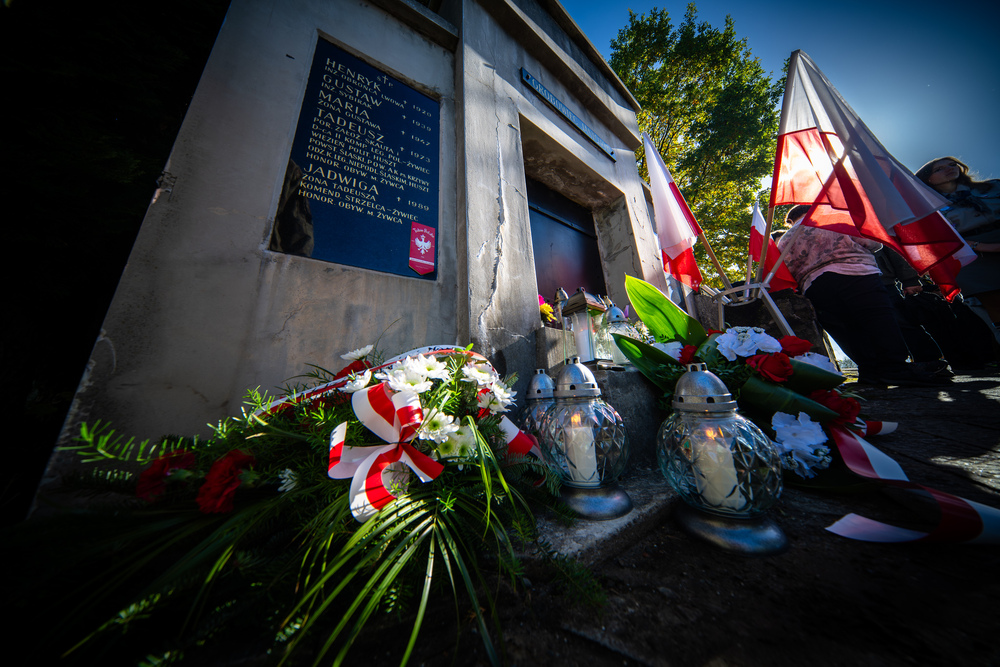 Uroczystość oznaczenia grobu powstańca śląskiego Tadeusza Jänicha znakiem pamięci „Tobie Polsko“. Fot.: IPN K. Łojko