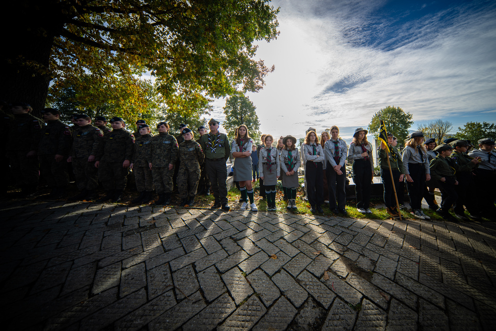 Uroczystość oznaczenia grobu powstańca śląskiego Tadeusza Jänicha znakiem pamięci „Tobie Polsko“. Fot.: IPN K. Łojko