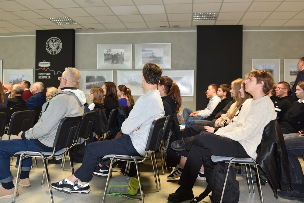 Prezentacja monety okolicznościowej „Sowiecka agresja na Polskę – 17 IX 1939 r.”. Fot. Monika Kobylańska/IPN