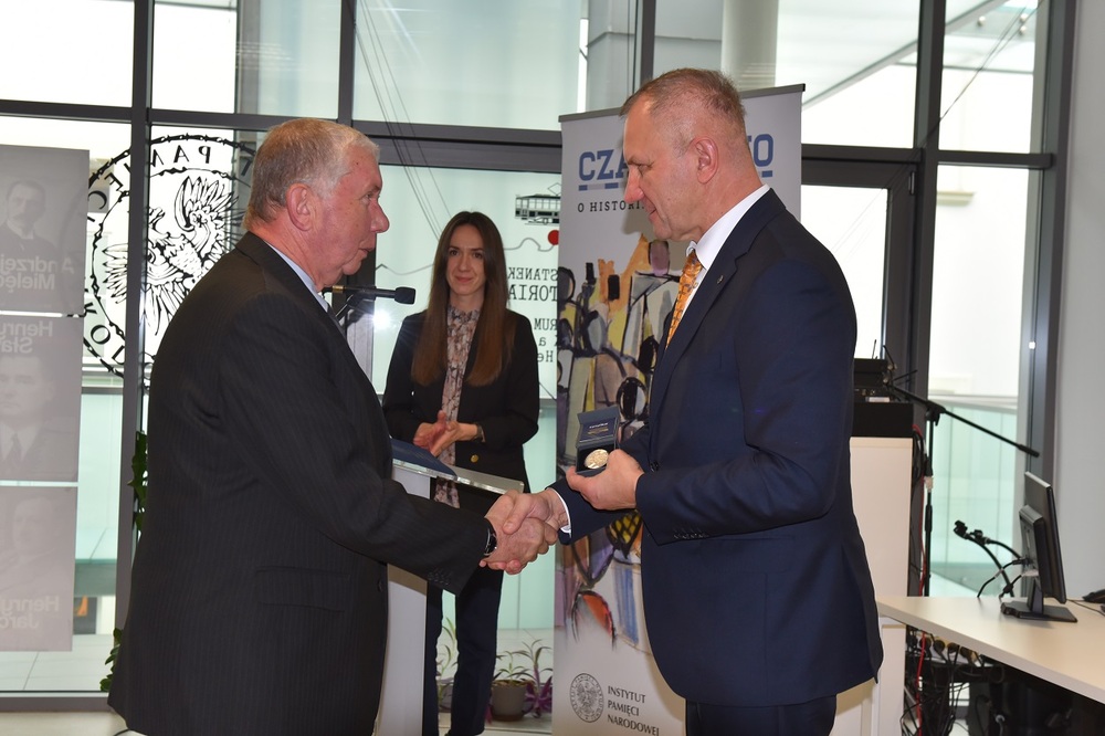 Prezentacja monety okolicznościowej „Sowiecka agresja na Polskę – 17 IX 1939 r.”. Fot. Monika Kobylańska/IPN