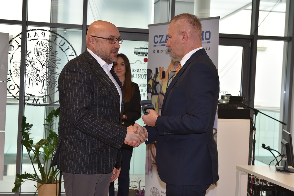 Prezentacja monety okolicznościowej „Sowiecka agresja na Polskę – 17 IX 1939 r.”. Fot. Monika Kobylańska/IPN