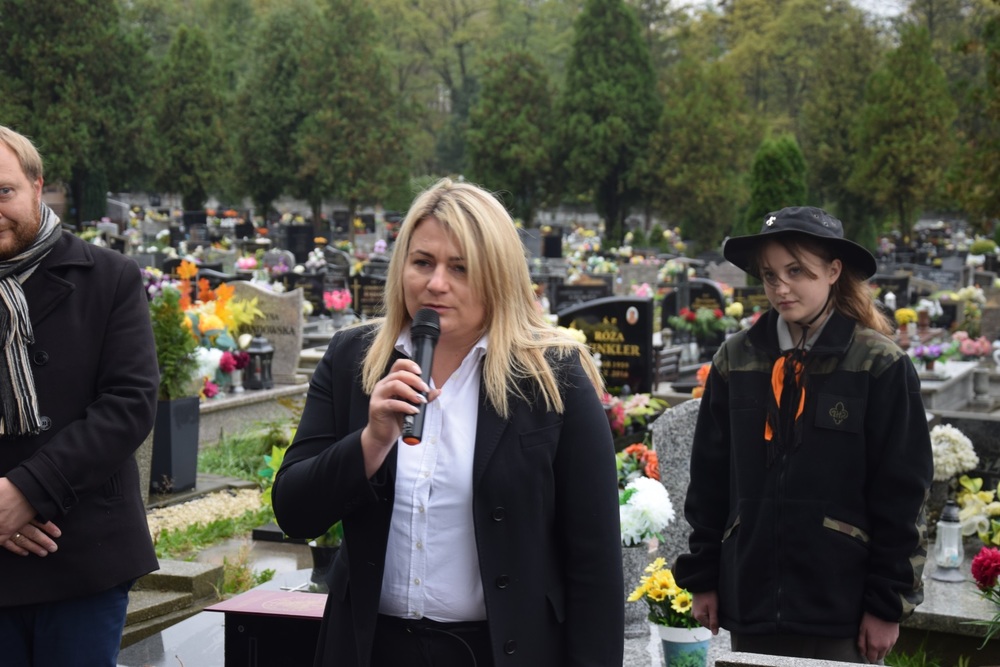 Uroczystość oznaczenia grobu powstańca śląskiego śp. Aleksandra Henkela znakiem pamięci „Tobie Polsko”. Fot. Danuta Mikoda/IPN