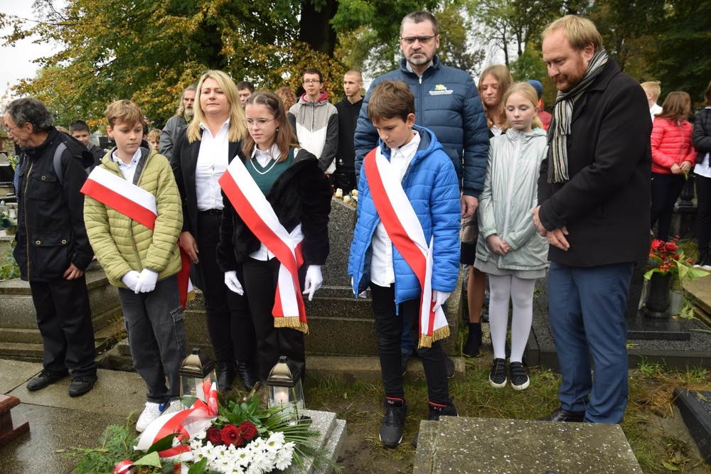 Uroczystość oznaczenia grobu powstańca śląskiego śp. Aleksandra Henkela znakiem pamięci „Tobie Polsko”. Fot. Danuta Mikoda/IPN