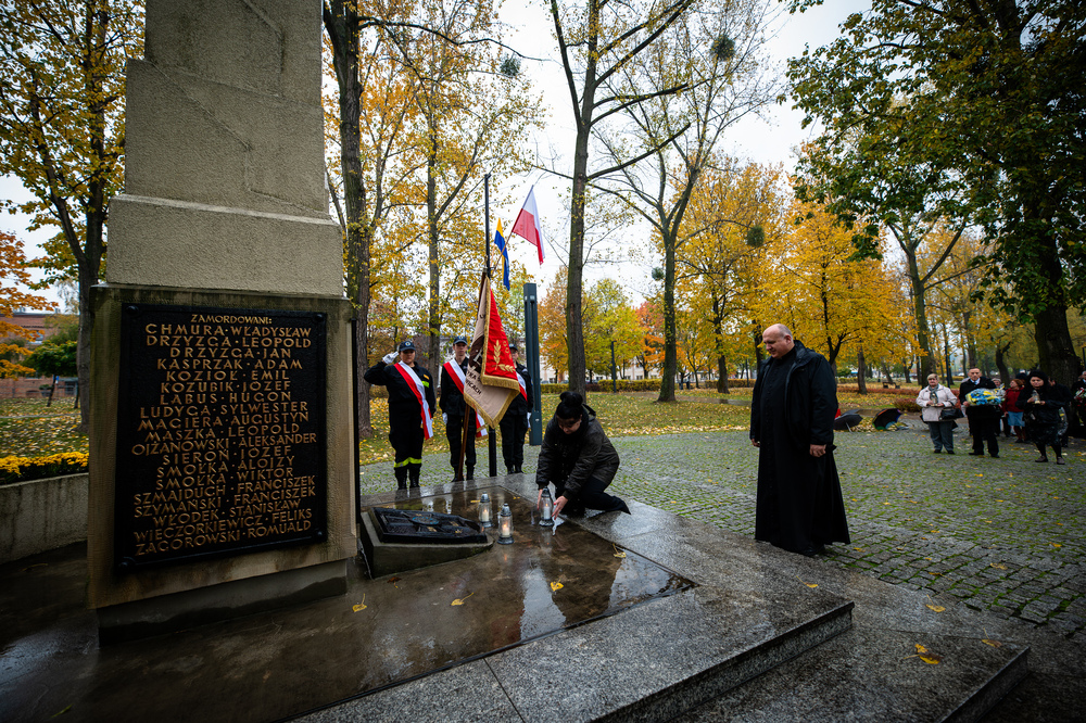 Uroczystość upamiętniająca poległych mieszkańców Katowic z dzielnicy Wełnowiec-Józefowiec - Katowice, 27 października 2023. Fot.: IPN K. Łojko