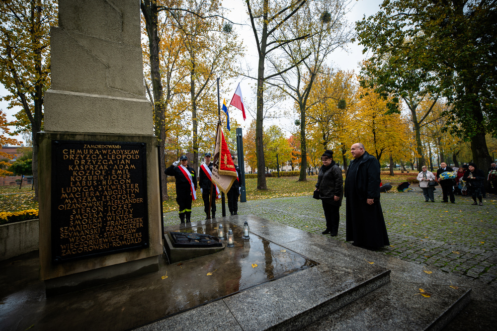Uroczystość upamiętniająca poległych mieszkańców Katowic z dzielnicy Wełnowiec-Józefowiec - Katowice, 27 października 2023. Fot.: IPN K. Łojko