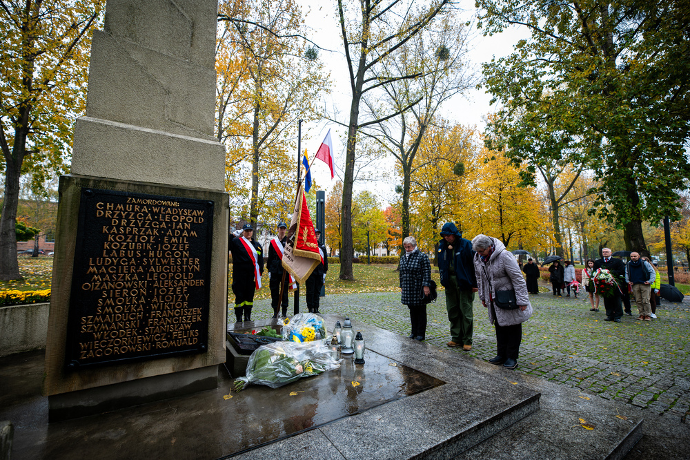 Uroczystość upamiętniająca poległych mieszkańców Katowic z dzielnicy Wełnowiec-Józefowiec - Katowice, 27 października 2023. Fot.: IPN K. Łojko