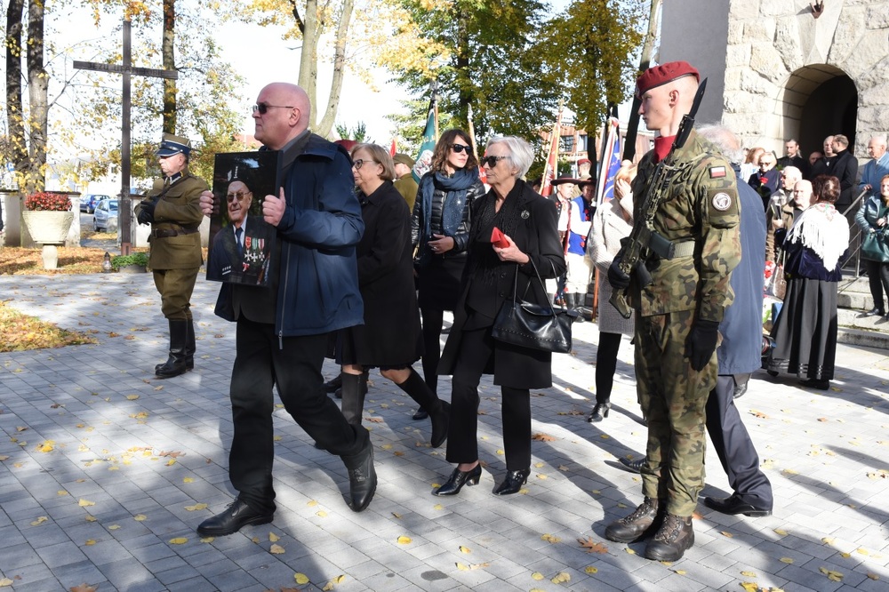 Pogrzeb ppłk. Władysława Foksy, żołnierz zgrupowania Narodowych Sił Zbrojnych. Fot. Monika Kobylańska/IPN