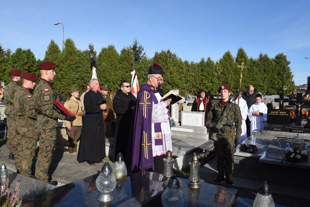 Pogrzeb ppłk. Władysława Foksy, żołnierz zgrupowania Narodowych Sił Zbrojnych. Fot. Monika Kobylańska/IPN