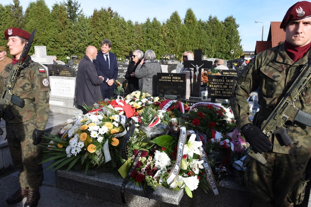 Pogrzeb ppłk. Władysława Foksy, żołnierz zgrupowania Narodowych Sił Zbrojnych. Fot. Monika Kobylańska/IPN