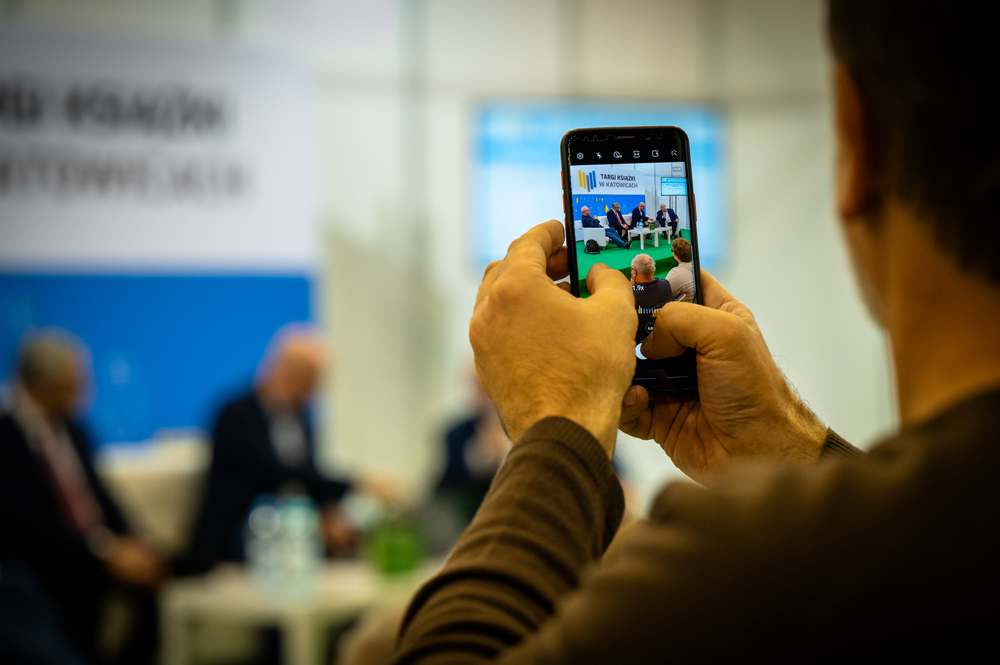 Promocja książki Michała Lutego „Dziesięć lat w Śląsko-Dąbrowskiej »Solidarności«. Wspomnienia z lat 1980–1990“. Fot. Krzysztof Łojko/IPN