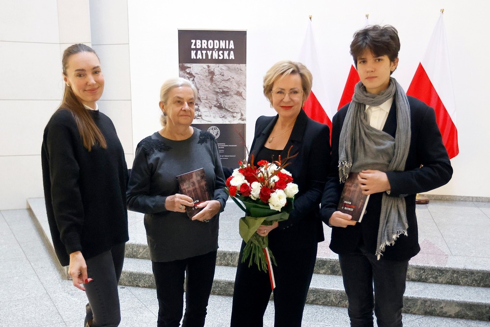 Zaduszki Katyńskie w Częstochowie. Fot. Biuro Poseł do Parlamentu Europejskiego Jadwigi Wiśniewskiej