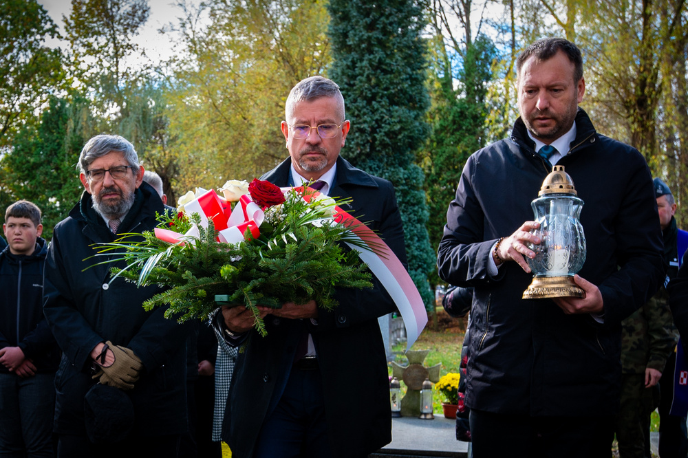 Uroczystość oznaczenia grobu powstańca śląskiego śp. Stanisława Mastalerza znakiem pamięci „Tobie Polsko” – Katowice, 6 listopada 2023. Fot.: IPN K. Łojko