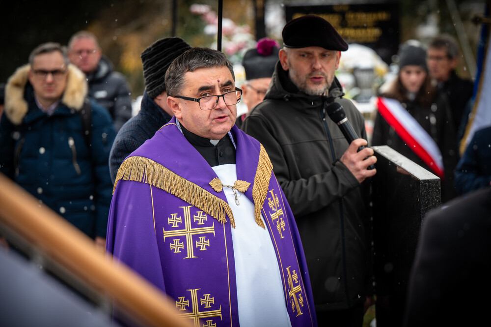 Odsłonięcie grobu powstańca styczniowego ppor. Jakuba Śliża – Żywiec, 25 listopada 2023. Fot.: IPN K. Łojko