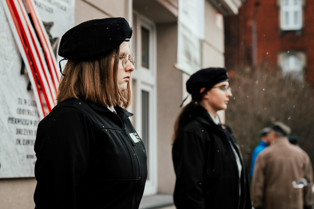 Odsłonięcie tablicy upamiętniającej bytomski dom „Ul“ – Bytom, 1 grudnia 2023. Fot.: IPN K. Łojko