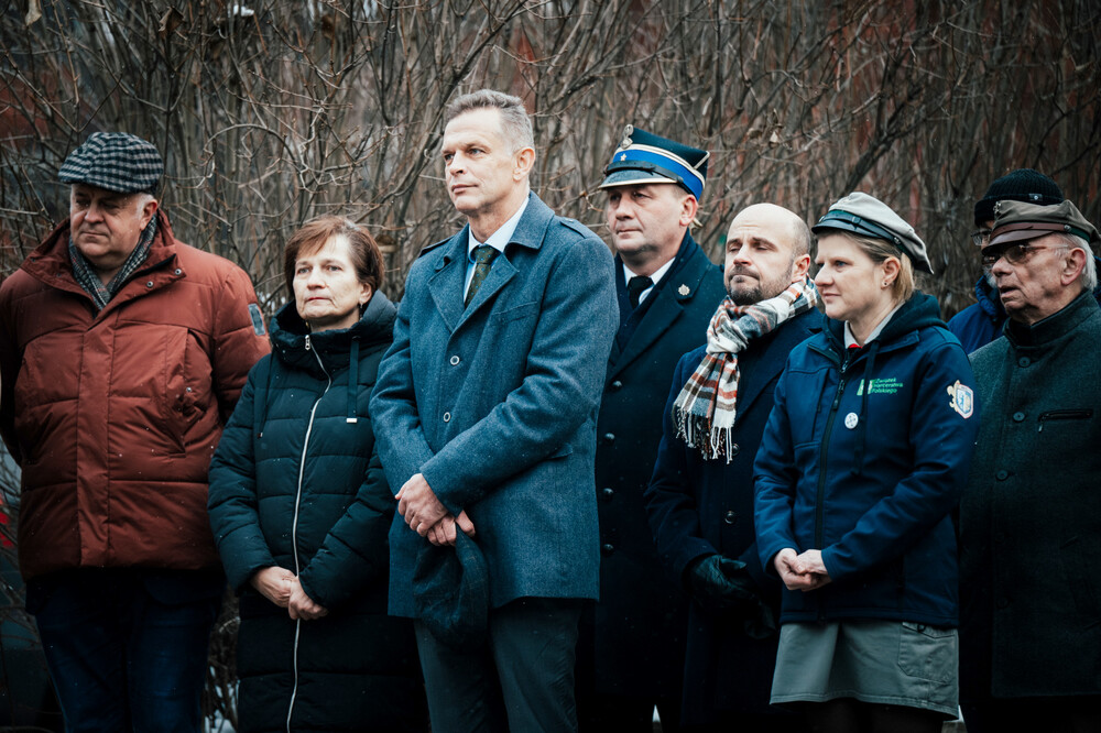 Odsłonięcie tablicy upamiętniającej bytomski dom „Ul“ – Bytom, 1 grudnia 2023. Fot.: IPN K. Łojko