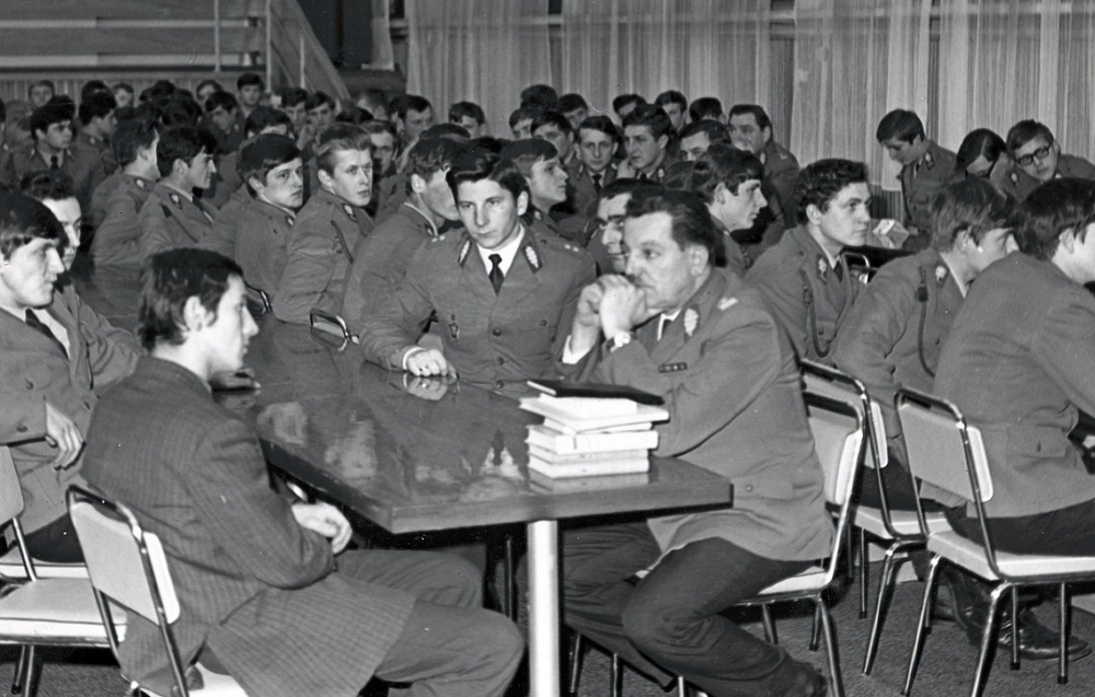 Obchody pięćdziesiątej rocznicy powstania ZSRR, grudzień 1972 r.
7 – wręczenie proporców i dyplomów „Drużyny Służby Socjalistycznej” 2 kompanii BCP, wiosna 1973 r.