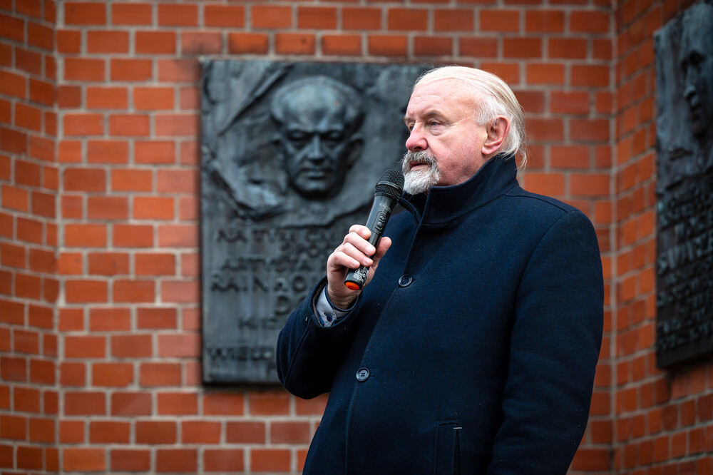 Odsłonięcie tablicy upamiętniającej Rudolfa Kornkego – Chorzów, 15 grudnia 2023. Fot.: IPN K. Łojko