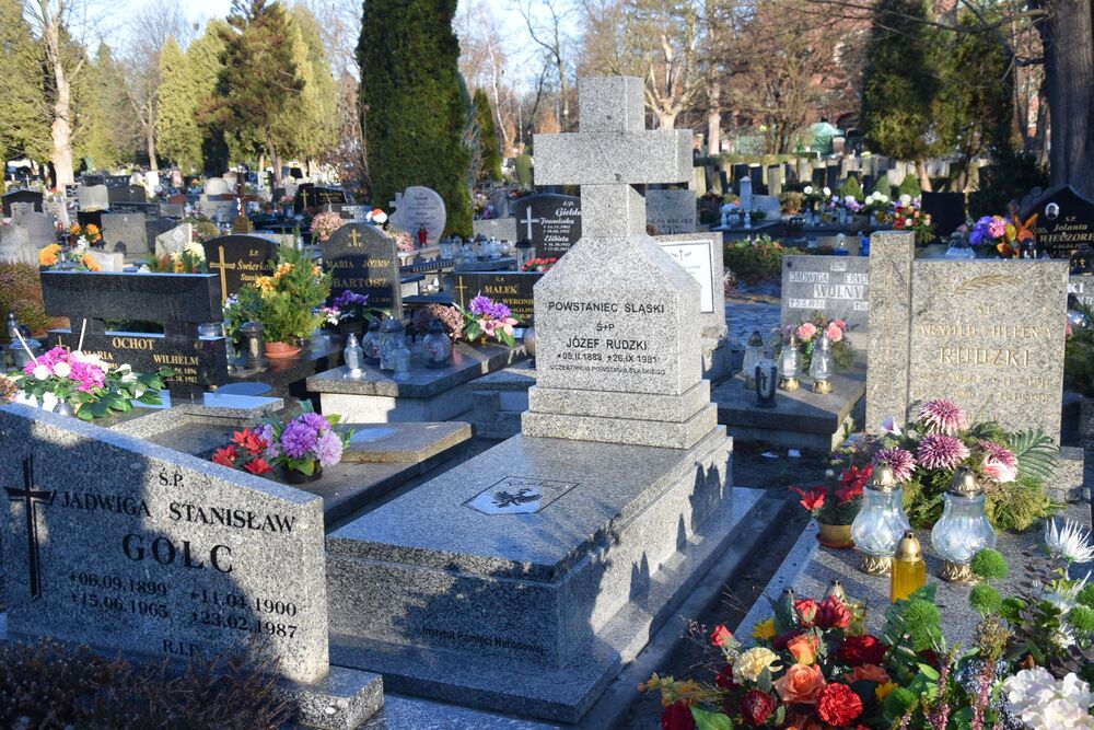 Grób Józefa Rudzkiego (po remoncie).