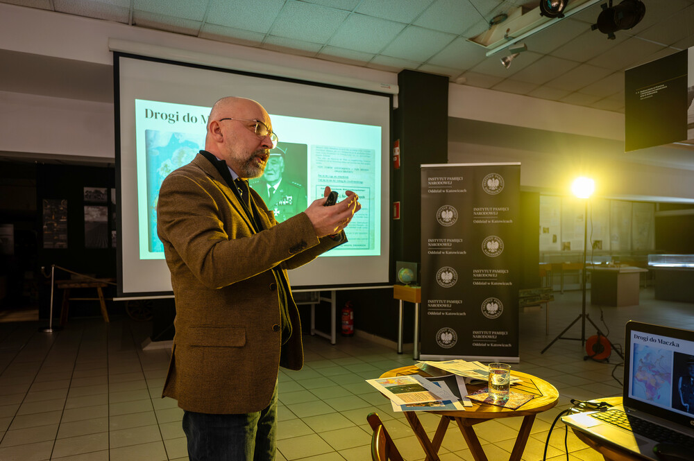 Prelekcja ,,Odyseja Czarnych Diabłów. Udział 1 Dywizji Pancernej gen. Stanisława Maczka w walkach na Zachodzie Europy" – Mysłowice, 11 stycznia 2024. Fot.: IPN K. Łojko