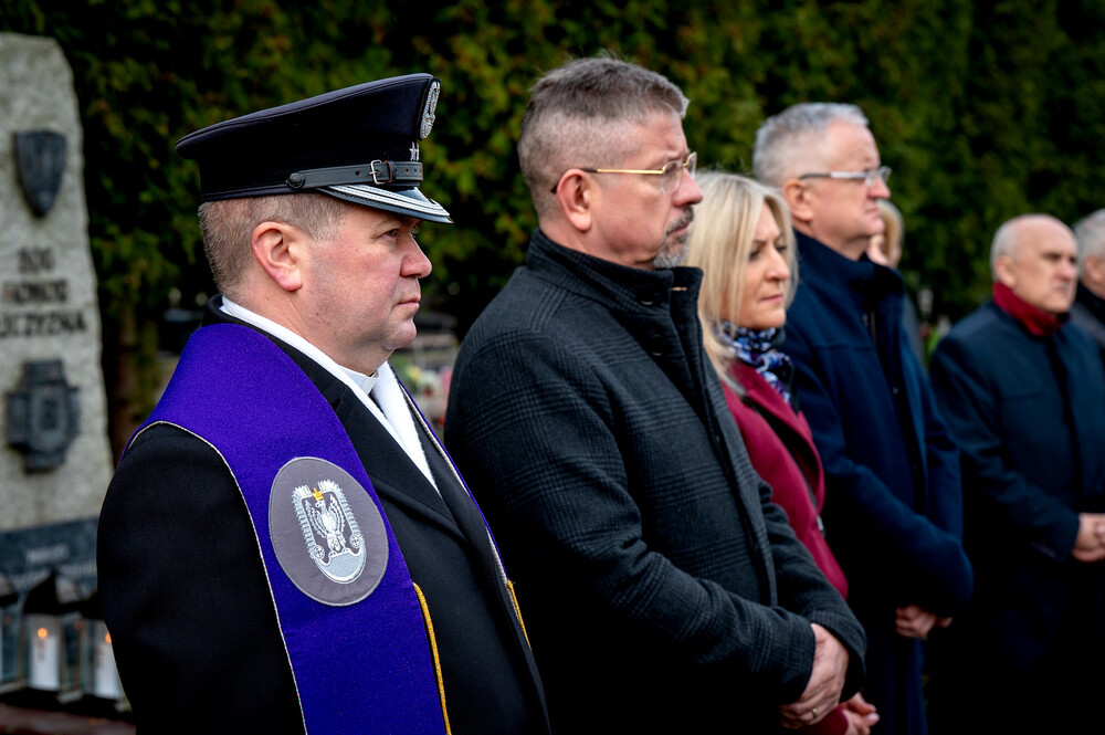 Oddanie hołdu Bohaterom spoczywającym w Kwaterze Żołnierzy Niezłomnych – Katowice, 1 marca 2024. Fot.: IPN K. Łojko