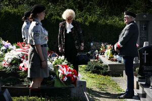 56. rocznica śmierci Zofii Kossak-Szczuckiej (II voto Szatkowska) w Górkach Wielkich. Fot. M.Bujak/IPN