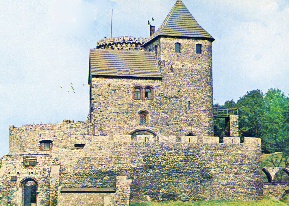 Zamek w Będzinie, 1981 (fot. J. Rosikoń, wyd. Krajowa Agencja Wydawnicza; IPN Ka 864/1937)