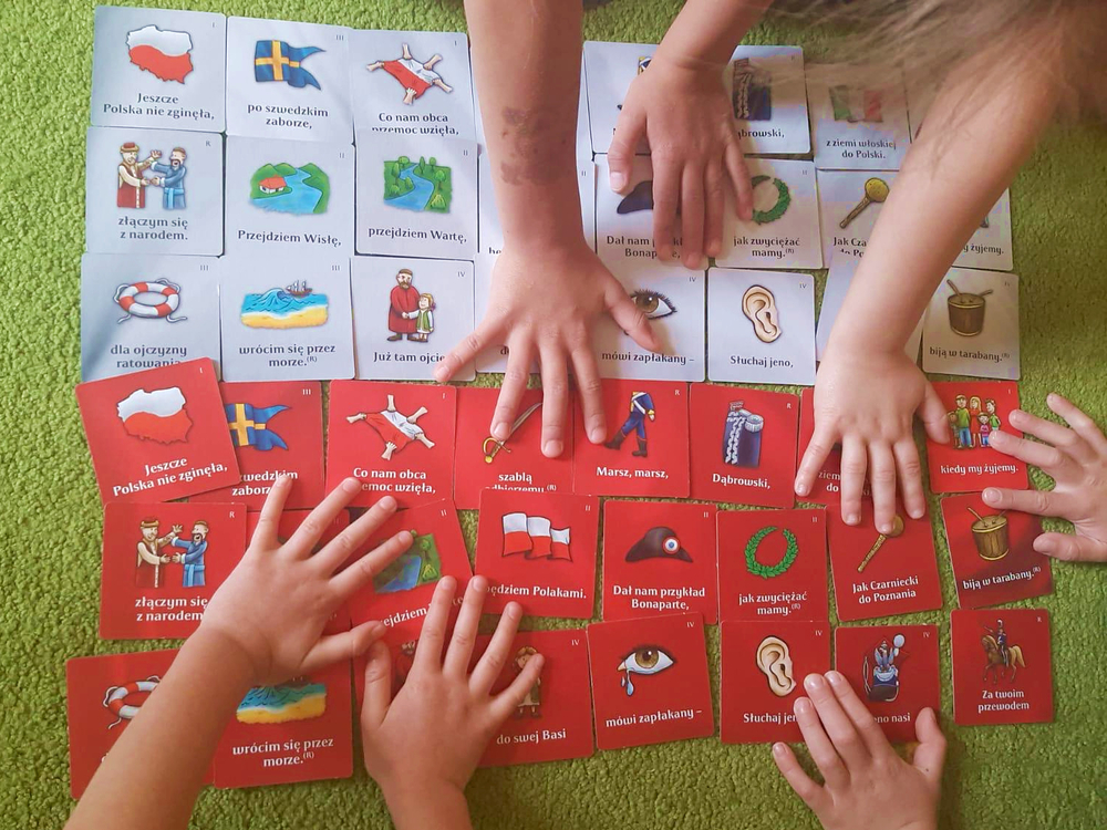 "Historia w kolorach", symbole narodowe wśród najmłodszych - Przyszowice, 8 maja 2024. Fot.: Przedszkole w Przyszowicach