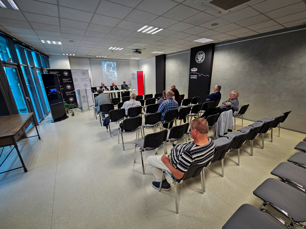 Spotkanie wokół książki „W dialogu i zwarciu. Stolica Apostolska wobec sowieckiego komunizmu 1917-1991" z udziałem jego autora, dr. Andrzeja Grajewskiego - Katowice, 23 maja 2024. Fot.: IPN