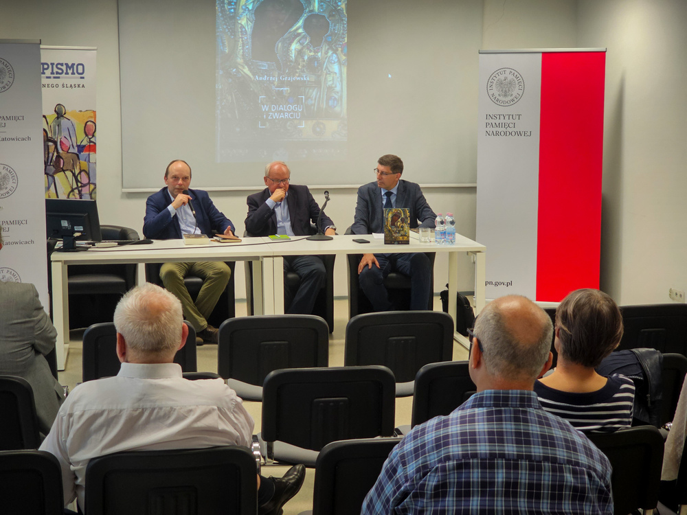 Spotkanie wokół książki „W dialogu i zwarciu. Stolica Apostolska wobec sowieckiego komunizmu 1917-1991" z udziałem jego autora, dr. Andrzeja Grajewskiego - Katowice, 23 maja 2024. Fot.: IPN