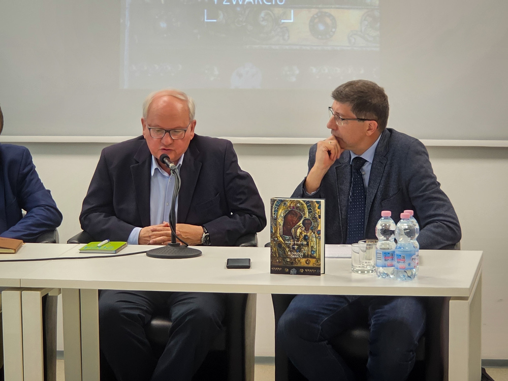 Spotkanie wokół książki „W dialogu i zwarciu. Stolica Apostolska wobec sowieckiego komunizmu 1917-1991" z udziałem jego autora, dr. Andrzeja Grajewskiego - Katowice, 23 maja 2024. Fot.: IPN