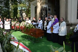Uroczystości pogrzebowe ks. Zdzisława Sochackiego. Fot. Małopolski Urząd Wojewódzki