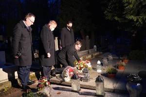 Wizyta Prezesa IPN na grobie Jana Stawisińskiego w Koszalinie / Fot. M. Ruczyński  (IPN)